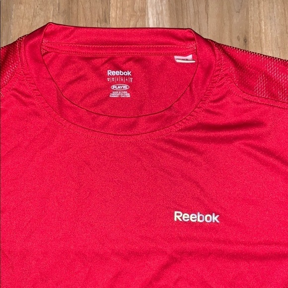 👕REEBOK Tee - Picture 3 of 7